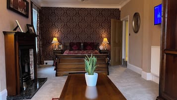 Apartment | Iron/ironing board, free WiFi, bed sheets