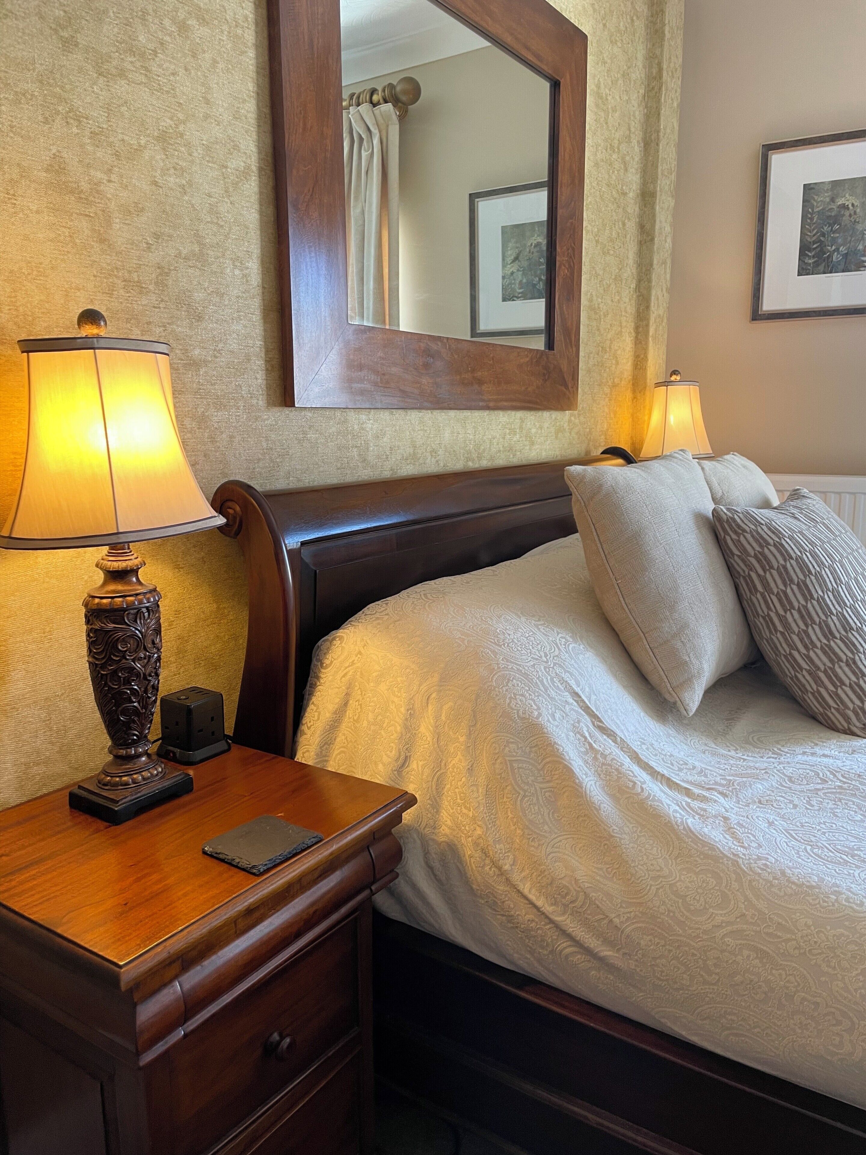 Kamar Double Ekonomi | Setrika/meja setrika, Wi-Fi gratis, dan seprai linen