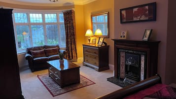 Apartment | BĂŒgeleisen/BĂŒgelbrett, kostenloses WLAN, BettwĂ€sche