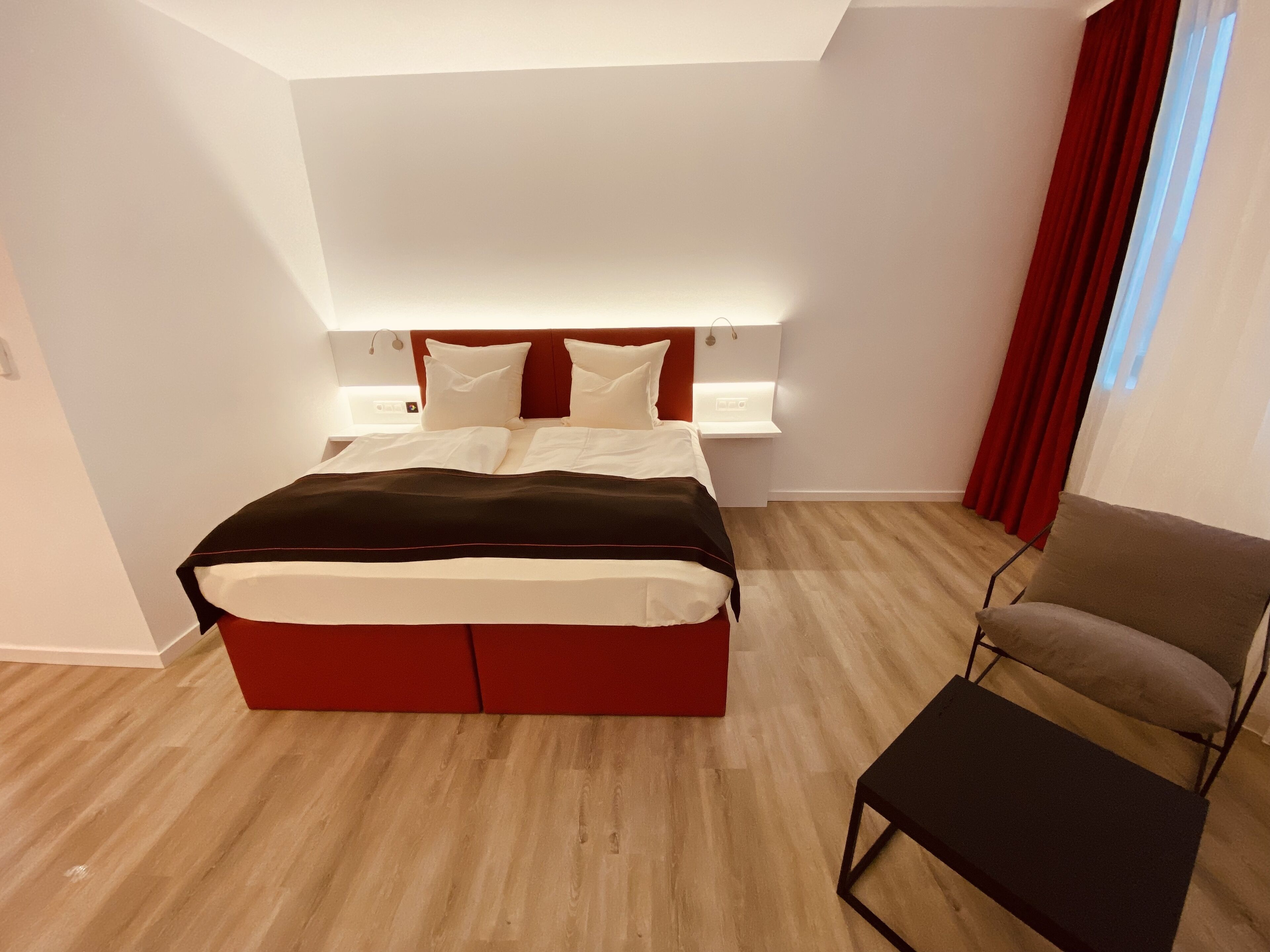 comfort double room | 1 bedroom, free minibar, in-room safe, desk
