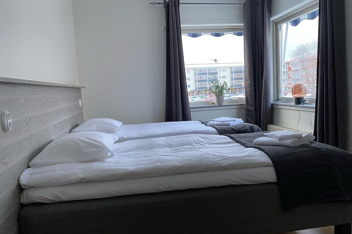 Standard Double or Twin Room | Desk, laptop workspace, travel crib, free WiFi