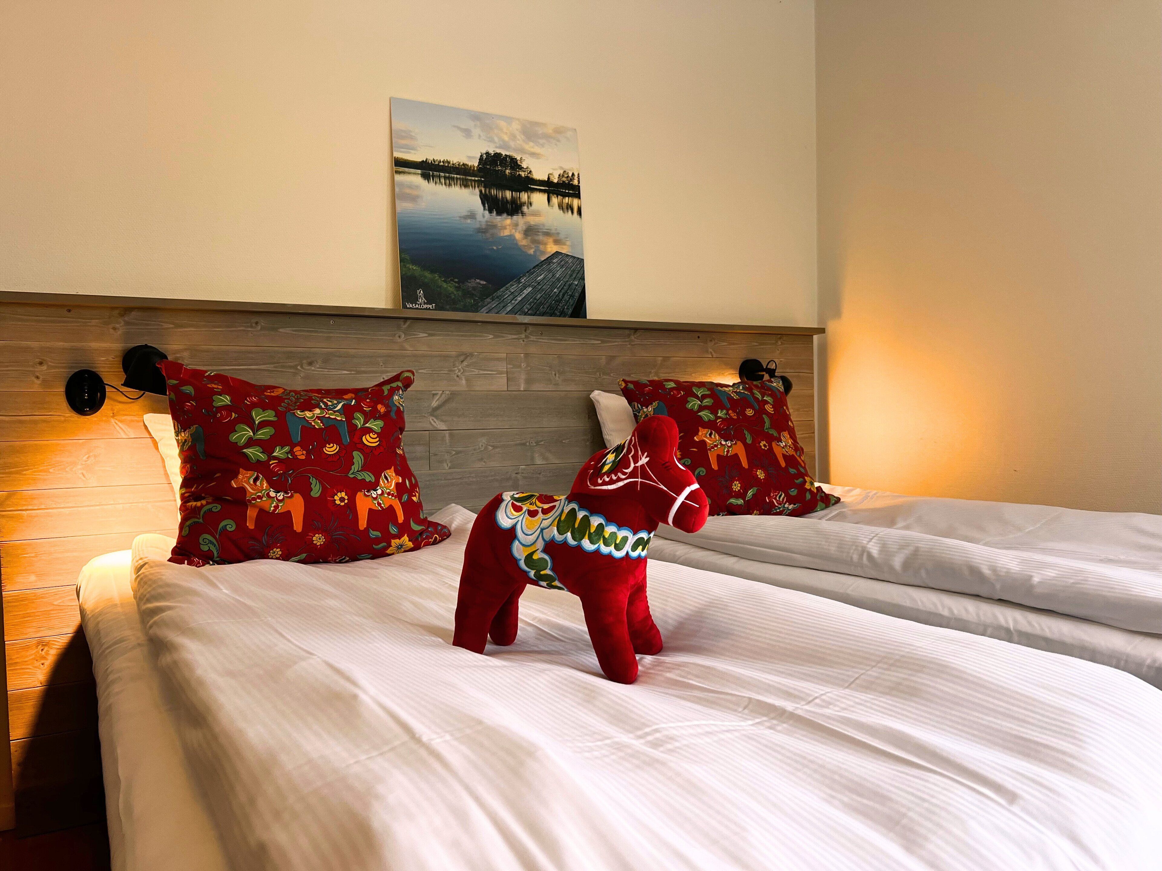 Family Room, 1 Bedroom | Desk, laptop workspace, free WiFi, bed sheets