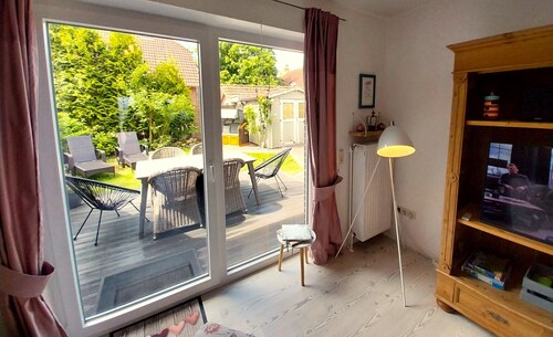 Cozy vacation home, 2 bedrooms, shower room, guest WC, fenced garden