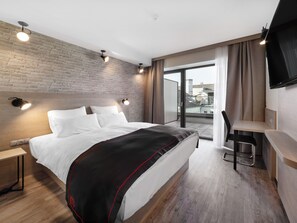 Chambre Double Deluxe | Coffres-forts dans les chambres, bureau, chambres insonorisées