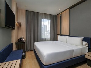Classic Room, 1 Queen Bed | Desk, laptop workspace, soundproofing, free WiFi - ibis Surabaya Tidar (Surabaya)