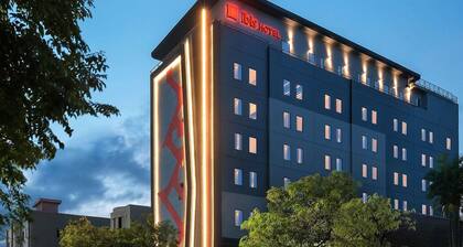 ibis Surabaya Tidar