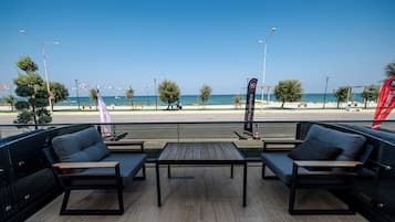 Elite Suite | Premium bedding, Select Comfort beds, minibar, in-room safe