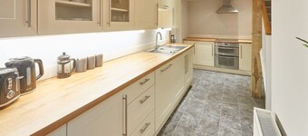 Host & Stay | Sleepers @ No.8