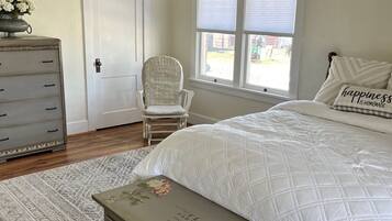 5 slaapkamers, een strijkplank/strijkijzer, reisbedje, gratis wifi