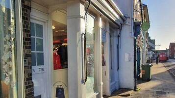 Bagian depan properti