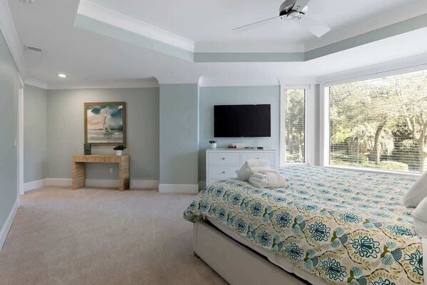 5 bedrooms, iron/ironing board, free WiFi, bed sheets