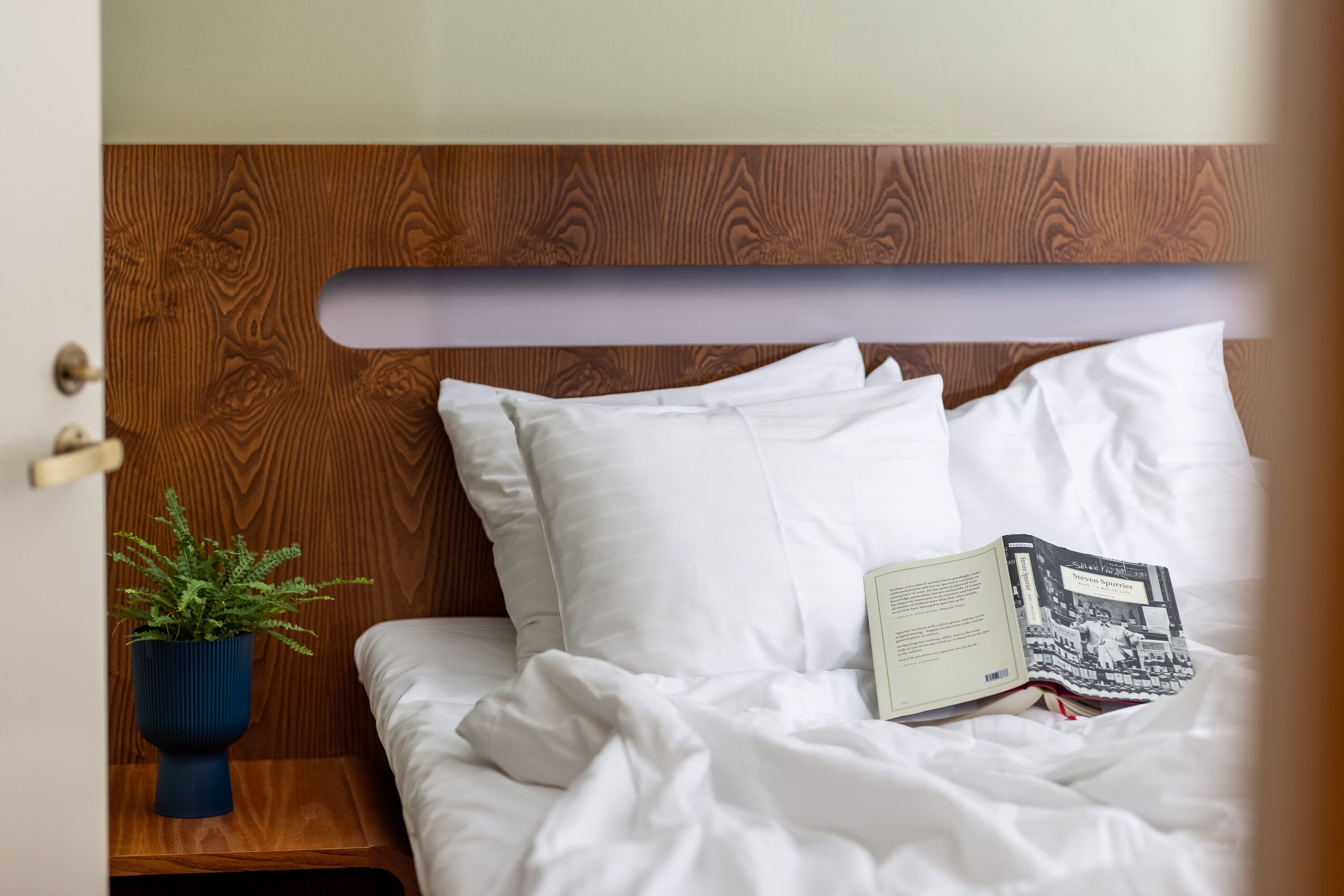 classic double room | desk, laptop workspace, blackout curtains, iron/ironing board