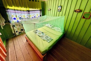 10 chambres, bureau, draps fournis