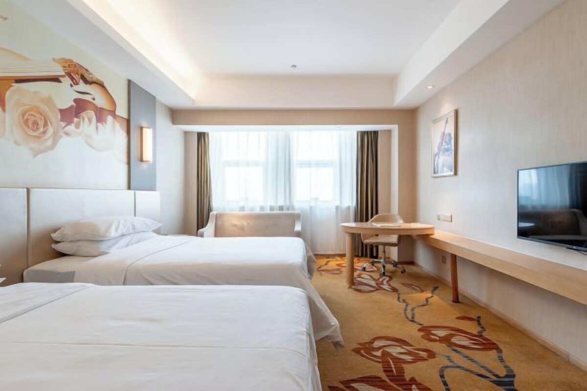 Superior 2-bed Room