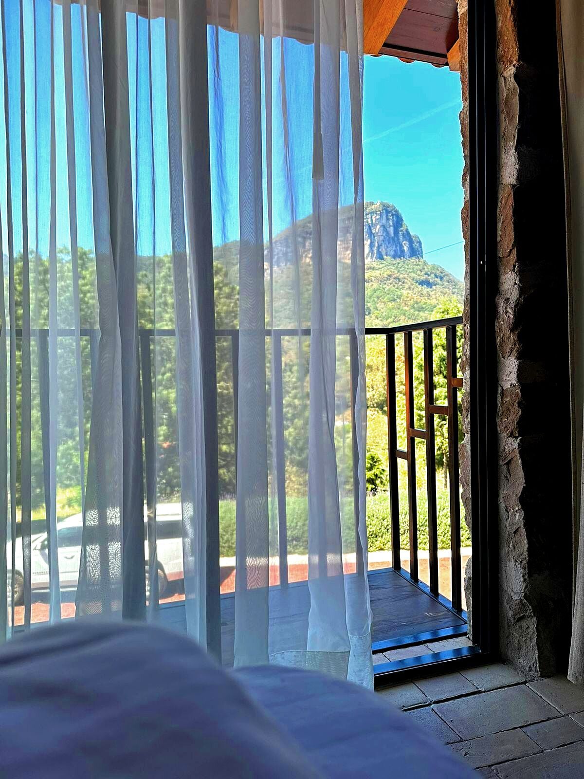 Double Room | Premium bedding, down duvets, desk, laptop workspace