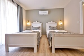 Standard Twin Room, Mountain View