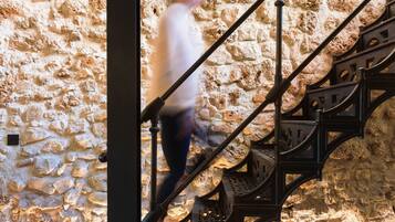 Deluxe Room | Pillow-top beds, minibar, in-room safe, iron/ironing board