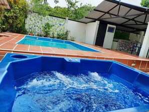 Alberca al aire libre 