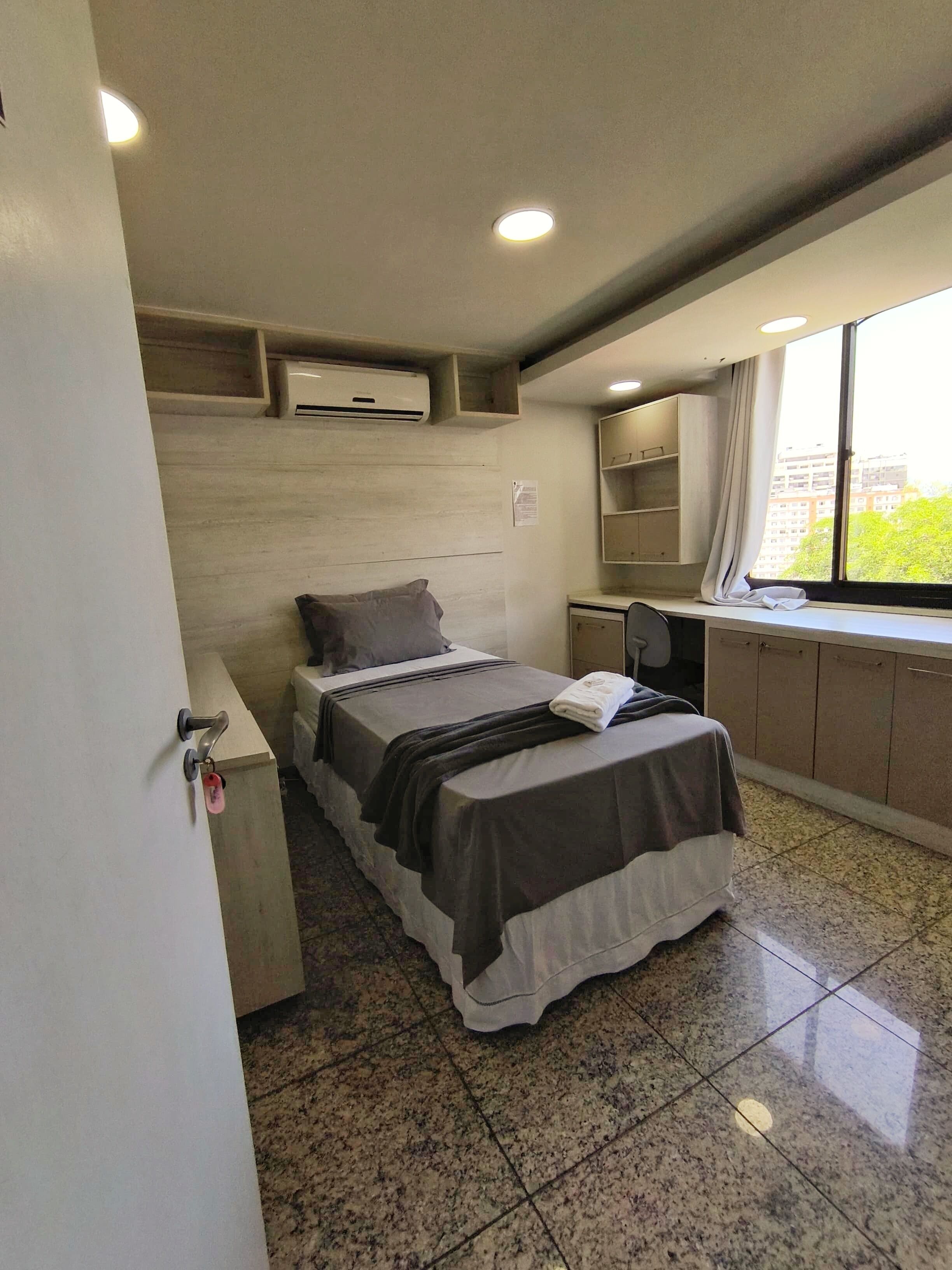 Quarto 04
