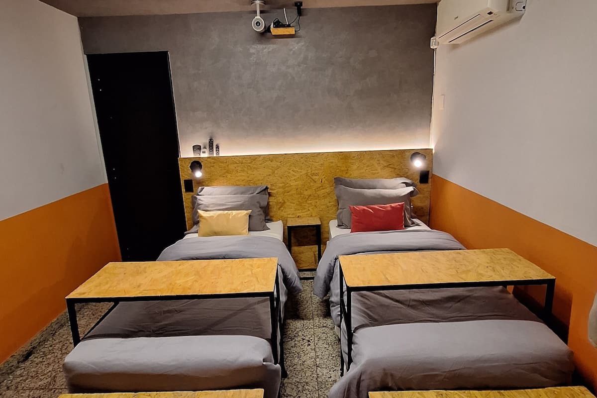 Ropa de cama de alta calidad y cortinas blackout 