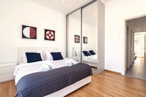 Departamento de diseñador, vista a la ciudad | 2 habitaciones y ropa de cama de alta calidad 