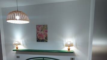 1 chambre, fer et planche Ă repasser, lit parapluie, draps fournis