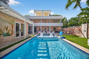 Pool - Palm Villa- Rooftop, Pool and Direct Beach Access (Río Grande)