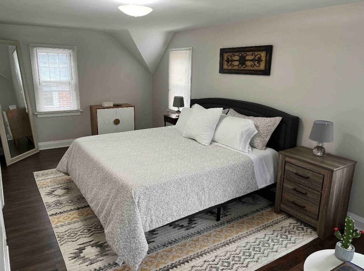 2 dormitorios, tabla de planchar con plancha, wifi y ropa de cama