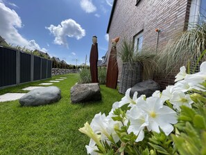 Deluxe-Apartment, eigenes Bad | Außenbereich