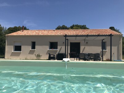 Holiday home in the Perigord with private swimming pool. Meublé de Tourisme 3 ***