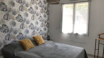 3 chambres, fer et planche Ă repasser, Wi-Fi gratuit, draps fournis