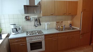 Fridge, microwave, coffee/tea maker, toaster