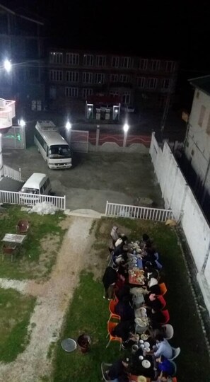 Outdoor dining - Galaxy Hotel Swat Kalam (Swat)