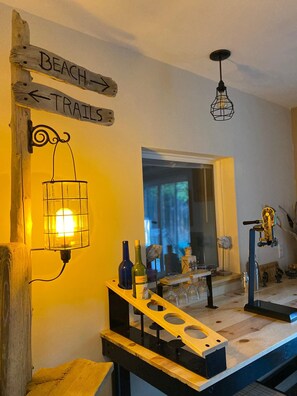 Interior - Peaceful Cottage on Lake Michigan (Two Rivers)