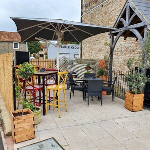 Terrace/patio - The Temple Inn (Bristol)