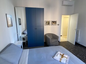 2 chambres, fer et planche à repasser, lit parapluie, Wi-Fi gratuit