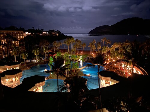 OCEANFRONT-HOME FULLY EQUIPPED-FOR FUN AND SLEEPS 10!