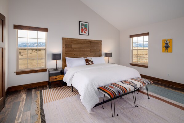 4 bedrooms, travel cot, free WiFi, bed sheets