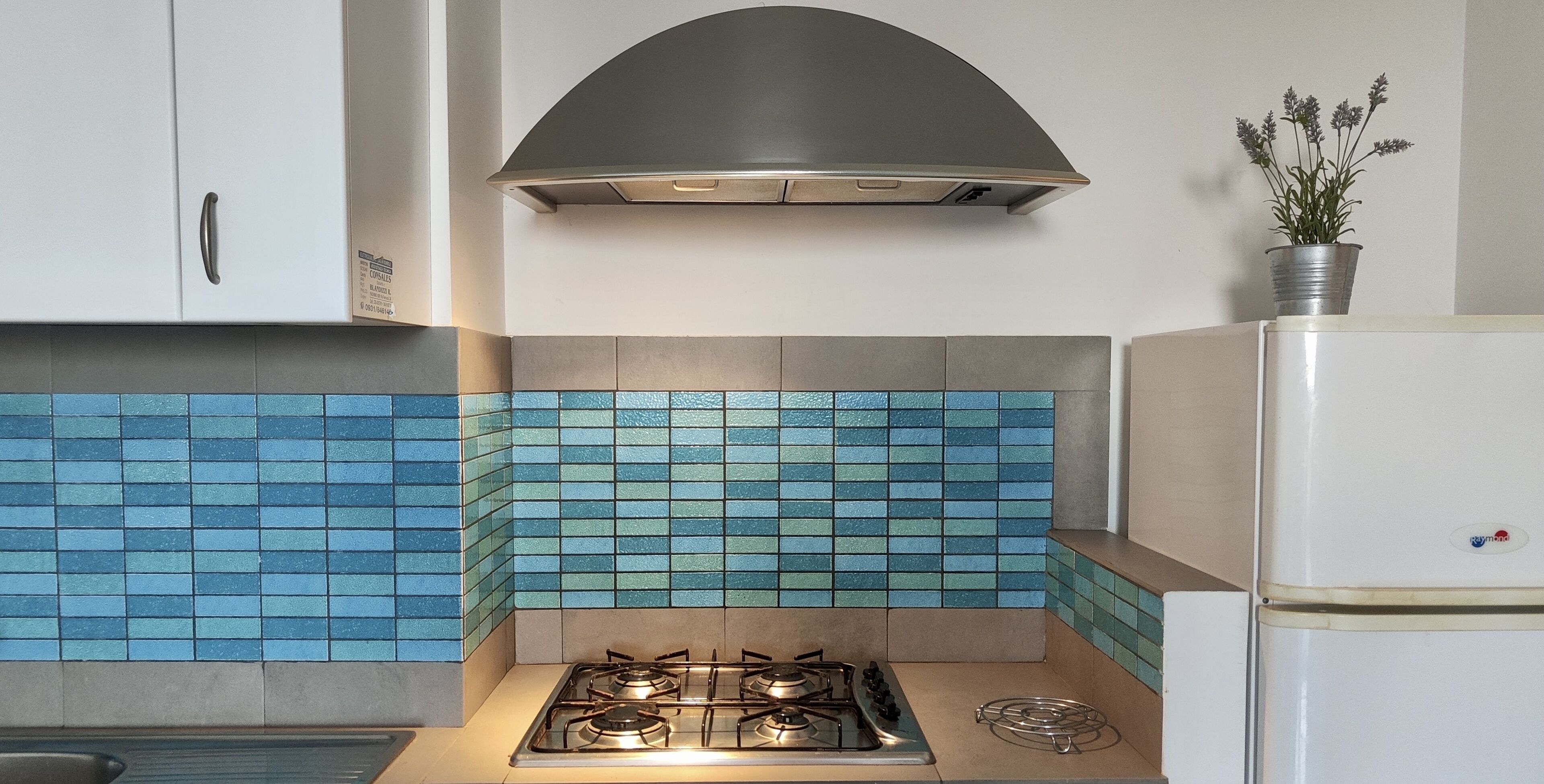 Kühlschrank, Kochgeschirr/Geschirr/Besteck