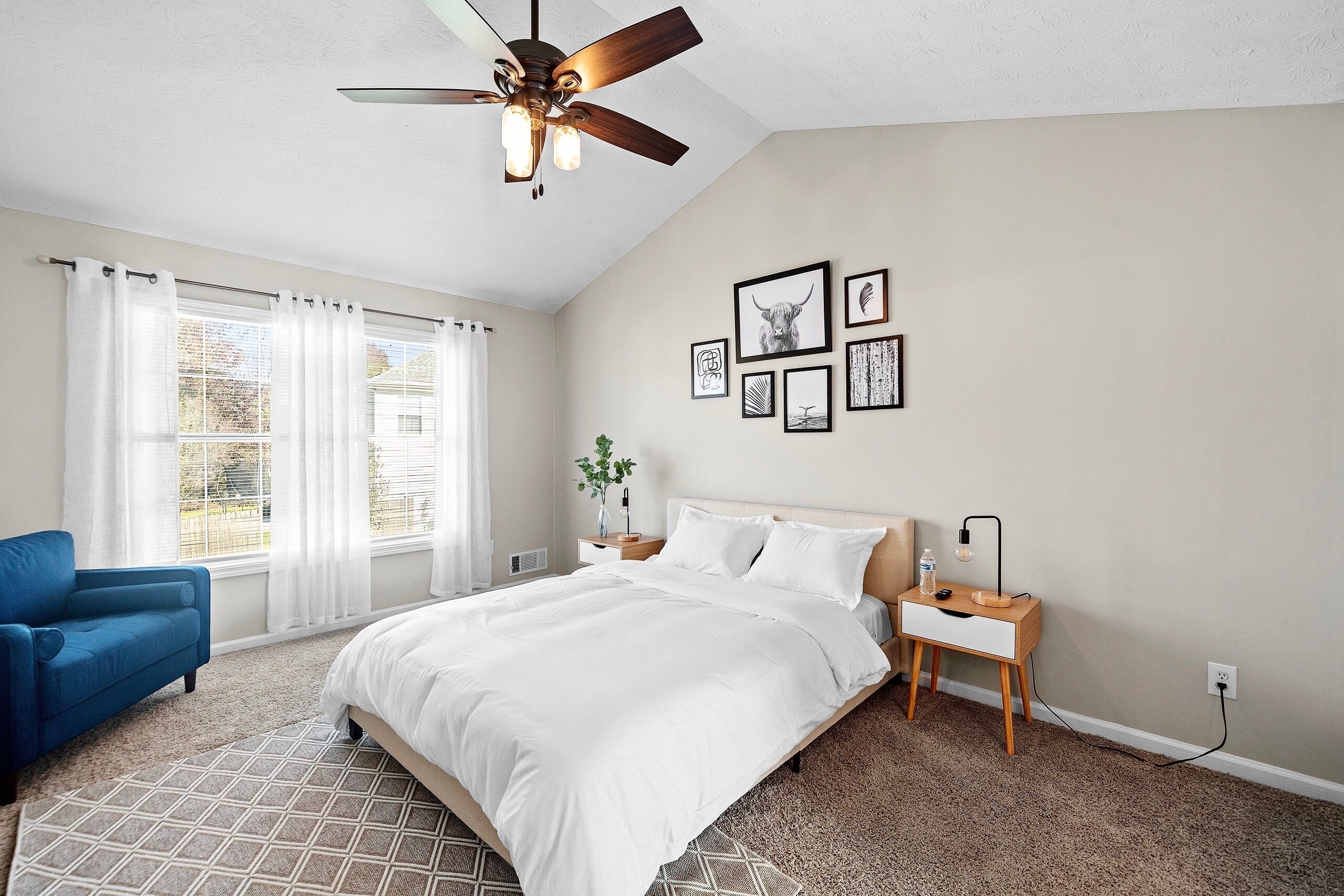 4 bedrooms, iron/ironing board, free WiFi, bed sheets