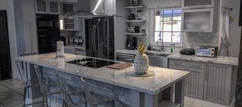 Beautiful Vacation Home With PRIVATE POOL In Orlando