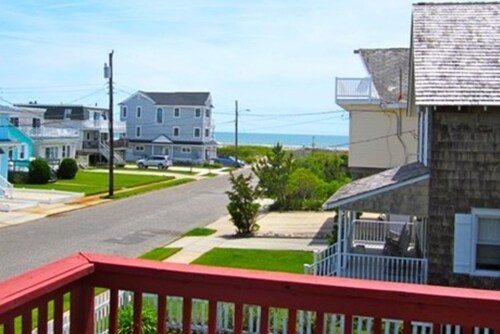  Strathmere Beach Block Rental.Pet Friendly! Contact owner for details on pets. 