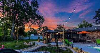 SWEET HOME With Private Pool, Patio,& Huge backyard.