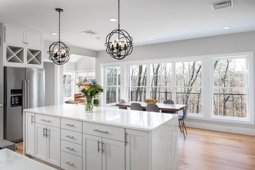 Luxury Home | Fire Pit | Beach | Grill | 2 Decks