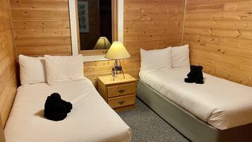 3 chambres, lit parapluie, Wi-Fi, draps fournis