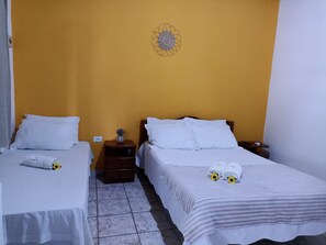 Habitación triple tradicional | Tabla de planchar con plancha y wifi gratis