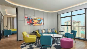 aloft, Suite, 1 Bedroom, City View | Living room