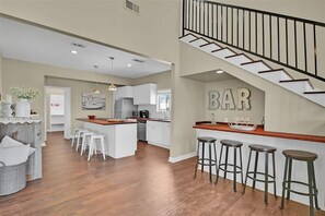 Fridge, microwave, oven, stovetop - Seas the Day luxury 2nd row beach house, sleeps 15 (Galveston)