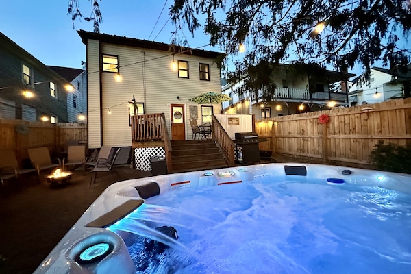 Bain à remous extérieur