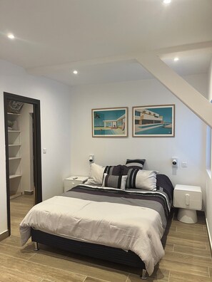 3 chambres, bureau, fer et planche à repasser, Wi-Fi gratuit